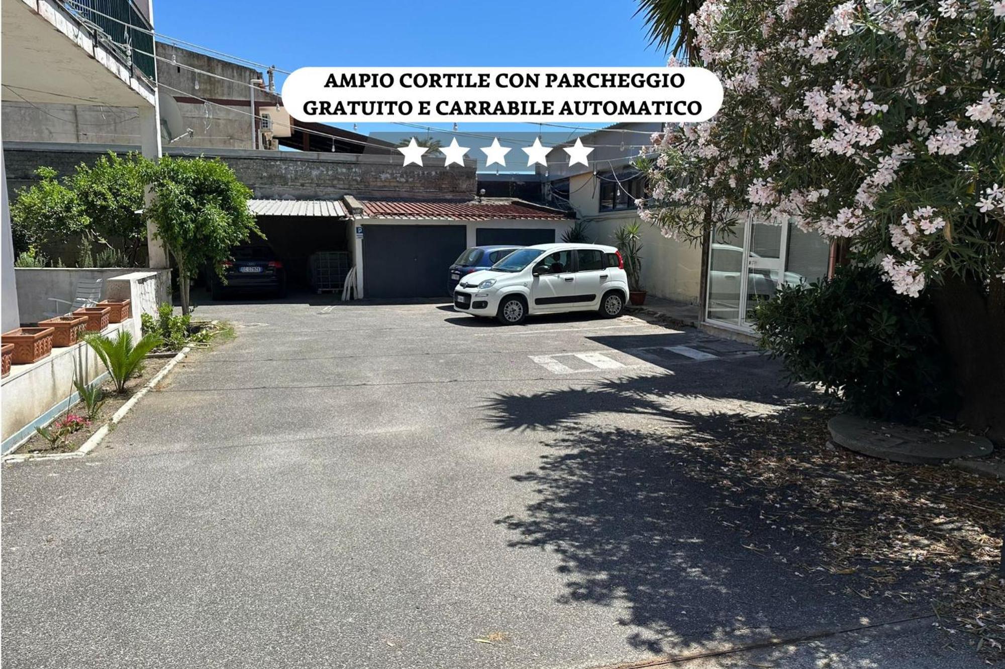 Grancomfort Tra Napoli E Caserta カステル・ヴォルトゥルノ エクステリア 写真